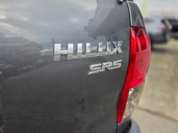 2019 Toyota Hilux SR5