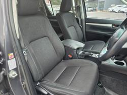 2019 Toyota Hilux SR5