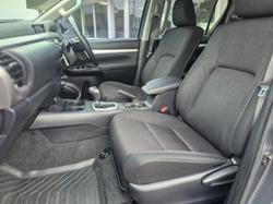 2019 Toyota Hilux SR5