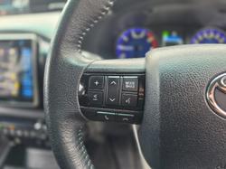 2019 Toyota Hilux SR5