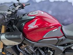 2024 Honda CB650R RED