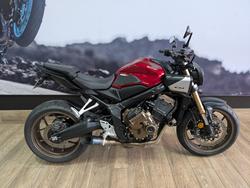 2024 Honda CB650R RED