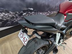 2024 Honda CB650R RED