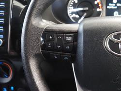 2022 Toyota Hilux SR