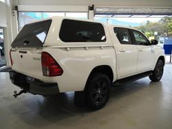 2022 Toyota Hilux SR