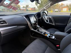 2023 Mitsubishi Pajero Sport GLS