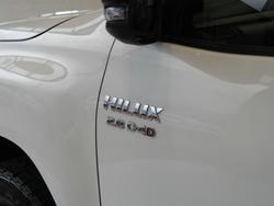 2022 Toyota Hilux SR