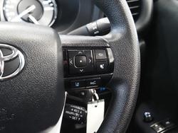 2022 Toyota Hilux SR