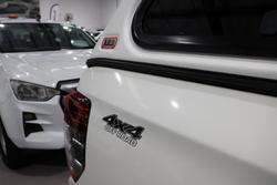 2022 Mitsubishi Triton GLX