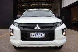 2022 Mitsubishi Triton GLX