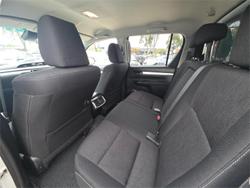 2019 Toyota Hilux SR5