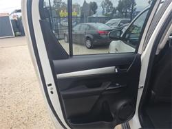2019 Toyota Hilux SR5