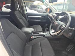2019 Toyota Hilux SR5