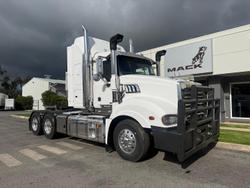 2015 Mack Trident
