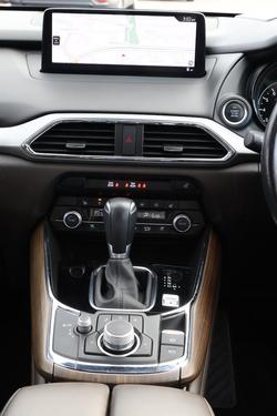 2022 Mazda CX-9 Azami LE