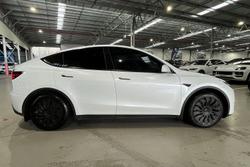 2022 Tesla Model Y Rear-Wheel Drive