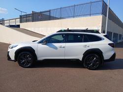 2022 Subaru Outback AWD Sport