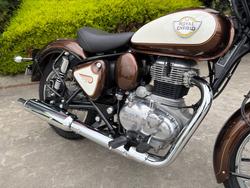 2025 Royal Enfield CLASSIC 350 HALCYON