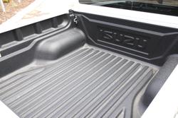 2025 Isuzu D-MAX LS-U