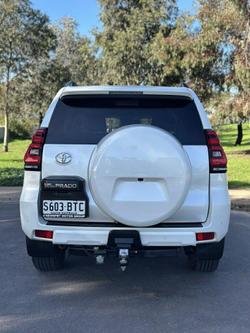 2017 Toyota Landcruiser Prado VX