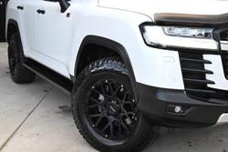 2023 Toyota Landcruiser GR Sport