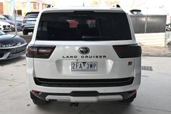 2023 Toyota Landcruiser GR Sport