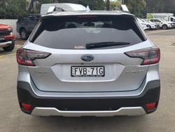 2022 Subaru Outback AWD Touring