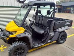 2026 Can-Am Defender XU HD9 Defender Yellow