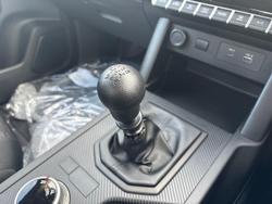 2025 Mitsubishi Triton GLX
