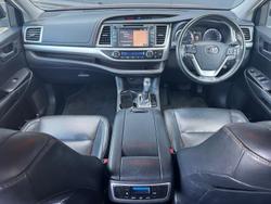 2019 Toyota Kluger Black Edition GSU50R Red