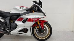 2022 YAMAHA YZF-R7LA White