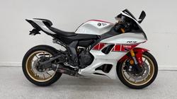 Yamaha YZF-R7LA