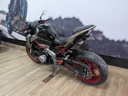 2019 Kawasaki ZR 900 GREY
