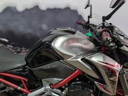 2019 Kawasaki ZR 900 GREY
