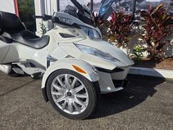 2017 BRP SPYDER RT (SM6) WHITE