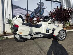 2017 BRP SPYDER RT (SM6) WHITE