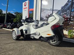 2017 BRP SPYDER RT (SM6) WHITE