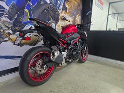 2024 Kawasaki Z900 (ZR900) RED
