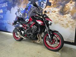 2024 Kawasaki Z900 (ZR900) RED