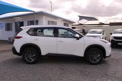 2024 Nissan X-TRAIL ST