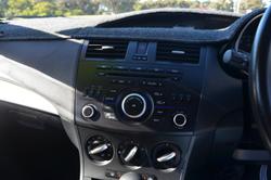 2013 Mazda 3 Neo