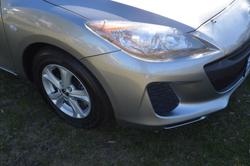 2013 Mazda 3 Neo