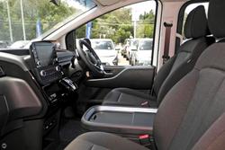 2025 Hyundai STARIA