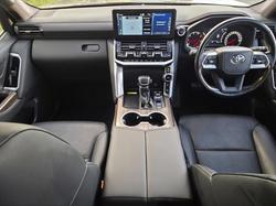 2022 Toyota Landcruiser VX