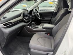 2022 TOYOTA KLUGER GX HYBRID AWD