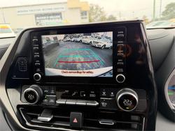 2022 TOYOTA KLUGER GX HYBRID AWD