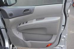 2013 Kia Grand Carnival S