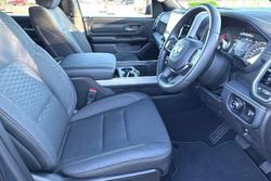 2026 RAM 1500 Express Black Edition Hurricane SO