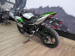 2025 Kawasaki NINJA e-1 SILVER