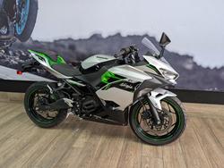 2025 Kawasaki NINJA e-1 SILVER